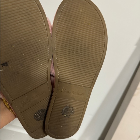 Juicy Couture Women Slippers - Picture 5 of 5